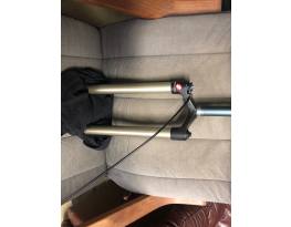 Rock Shox Reba SL Dual air 26” becsúszó 23,5cm villanyak