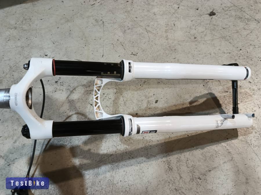 Rock Shox Revelation 29"-os levegős teleszkóp