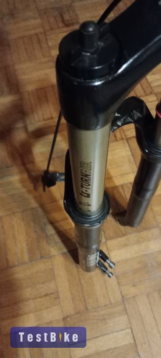 Rock Shox Revelation Race DualAir 150 csere
