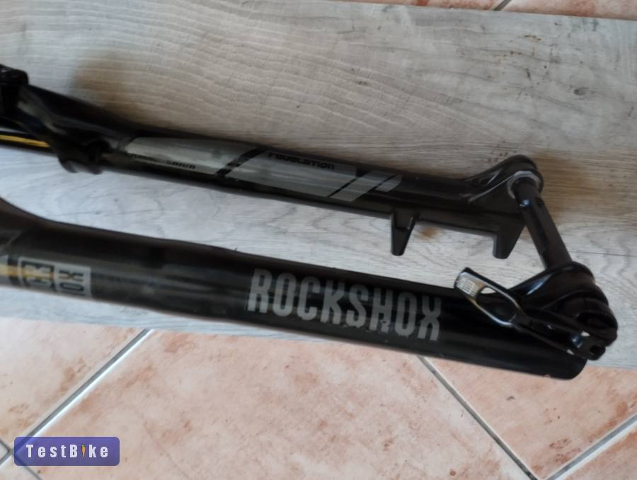 Rock Shox Revelations RC3  SoloAir 27.5