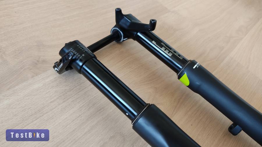 Rock Shox RS1 29" Karbon Mtb első teleszkóp 15x110, 120mm