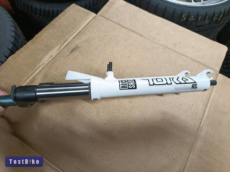 Rock Shox Tora teleszkóp 26"