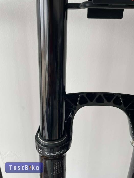 Rockshox Boxxer Ultimate villa 29" Fekete