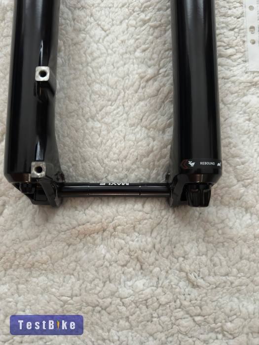 RockShox Lyrik 29er Boost 150mm új teleszkóp villa