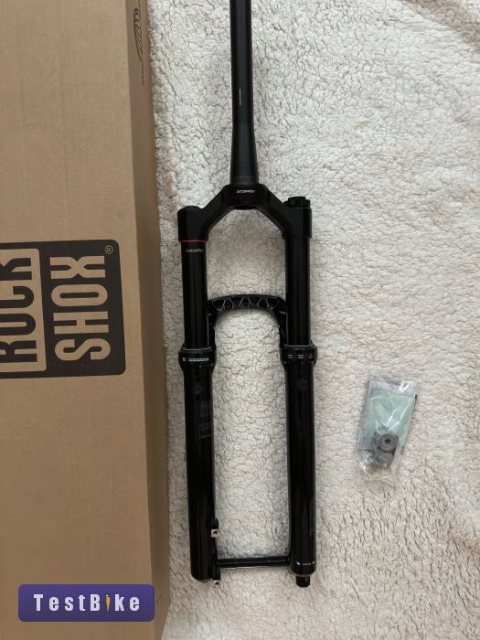 RockShox Lyrik Ultimate C3 RC2 150 új teleszkóp villa