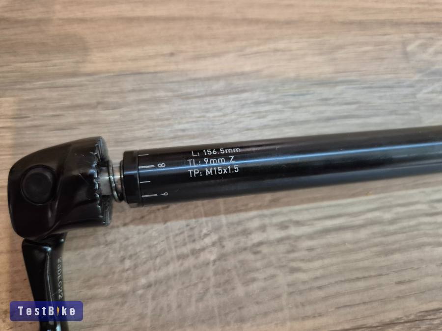 RockShox Maxle Ultimate Boost első tengely, 15x110 mm. 