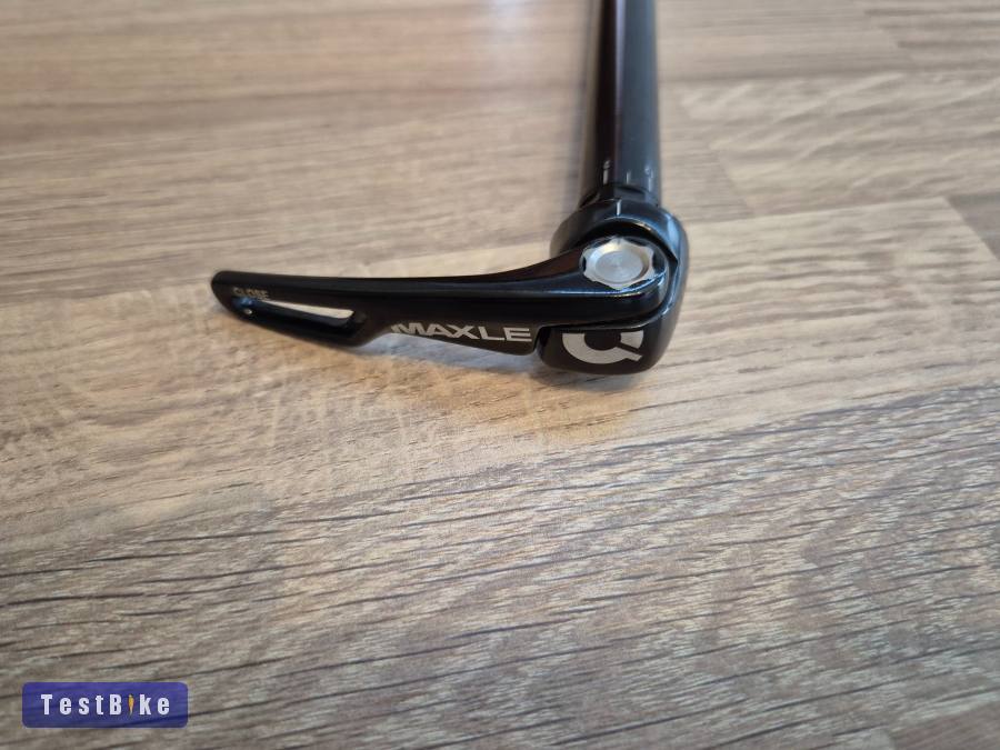 RockShox Maxle Ultimate Boost első tengely, 15x110 mm. 