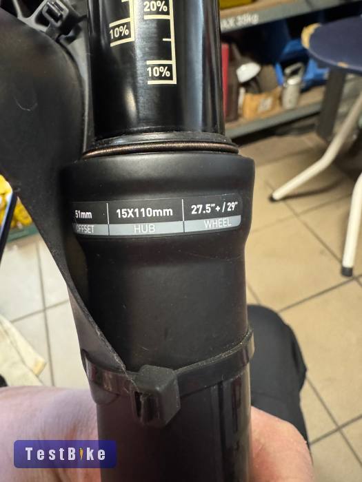 Rockshox Reba 27,7+/29” 130mm