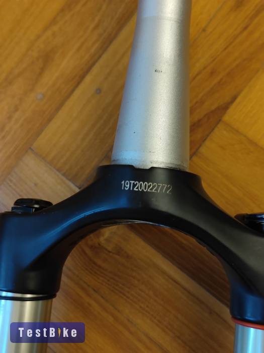 RockShox Revelation 29" 140mm 100x15mm 1805g
