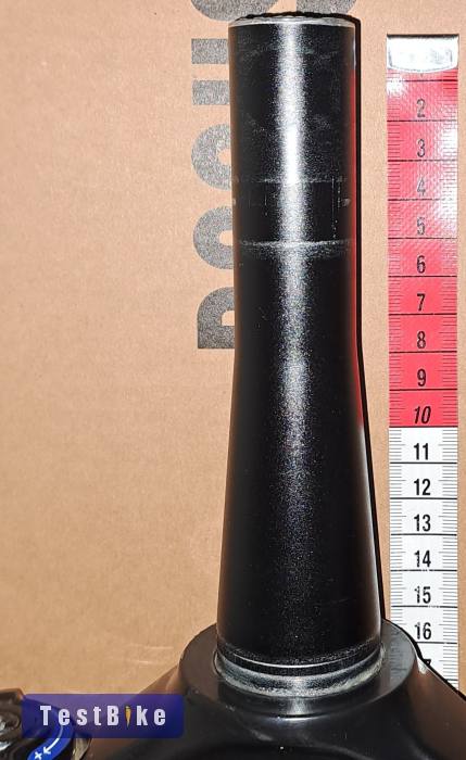 RockShox Revelation RC 140