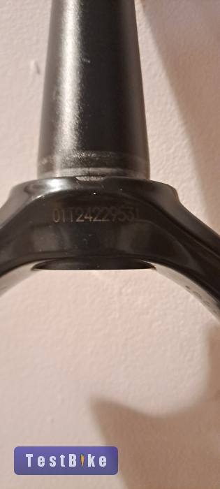 RockShox Revelation RC 140