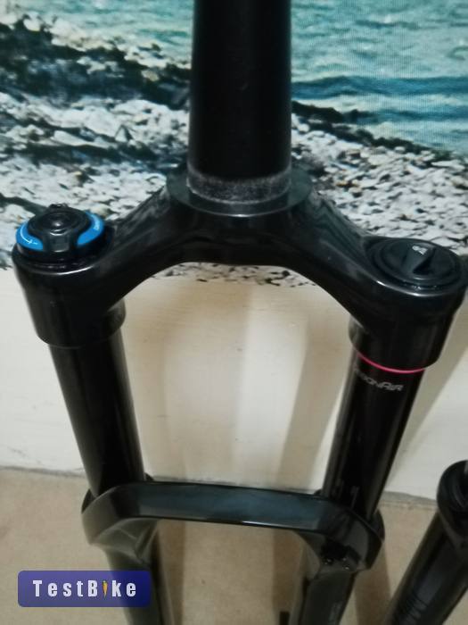 Új RockShox yari 150mm 29boostos