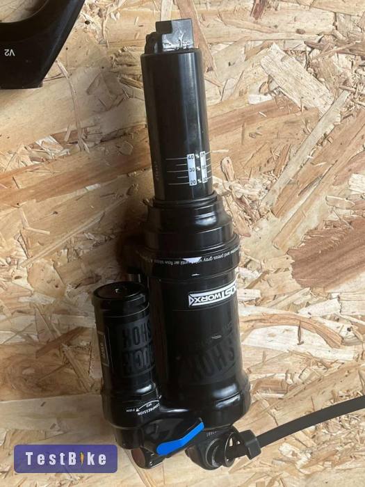 RockShox villák, tag