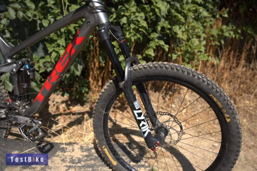 Rockshox Yari vagy Lyrik 180mm 27,5"