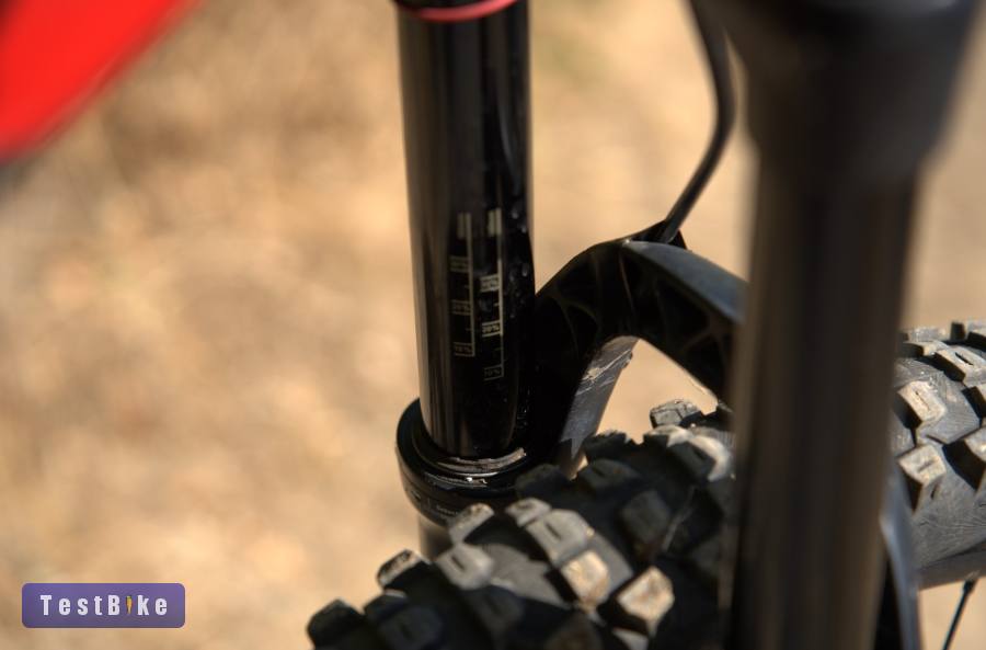 Rockshox Yari vagy Lyrik 180mm 27,5"