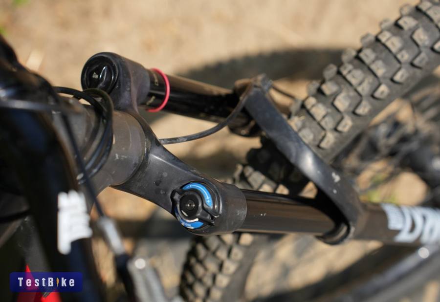 Rockshox Yari vagy Lyrik 180mm 27,5"