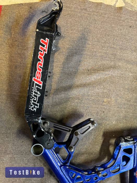 Rocky Mountain RM7 fr váz