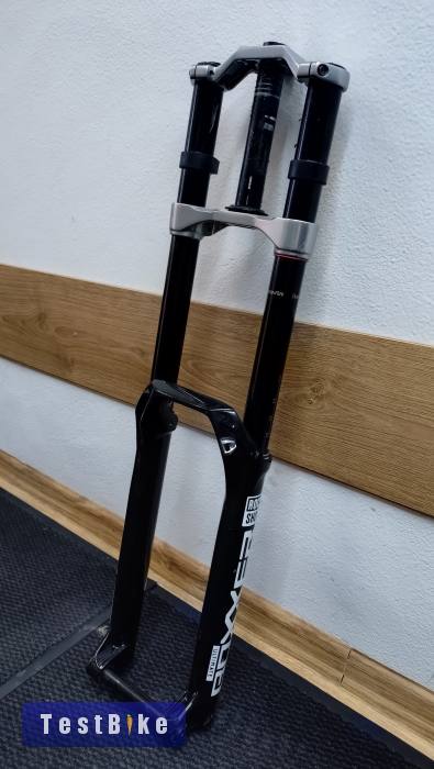 Rocshoxx Boxxer 29" 200mm 2023as szervízelve újabb villa