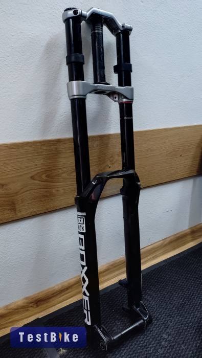 Rocshoxx Boxxer 29" 200mm 2023as szervízelve újabb villa