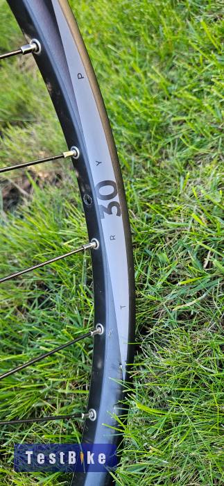 Rodi Tyrp-Shimano-29er-Boost kerékszett-Microspline + HG