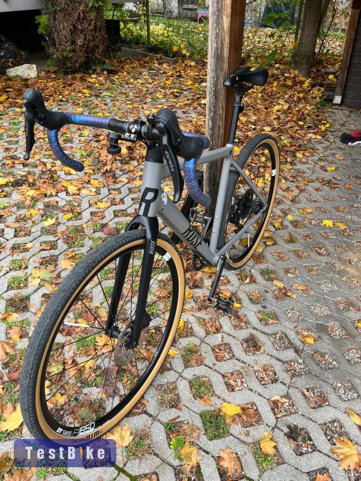 Rose backroad gravel