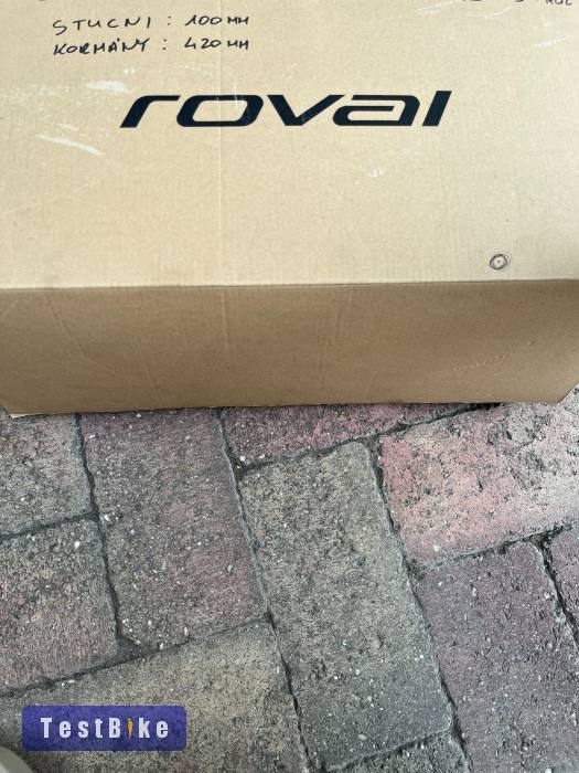 Roval Rapid Carbon Aero kormány 420 mm