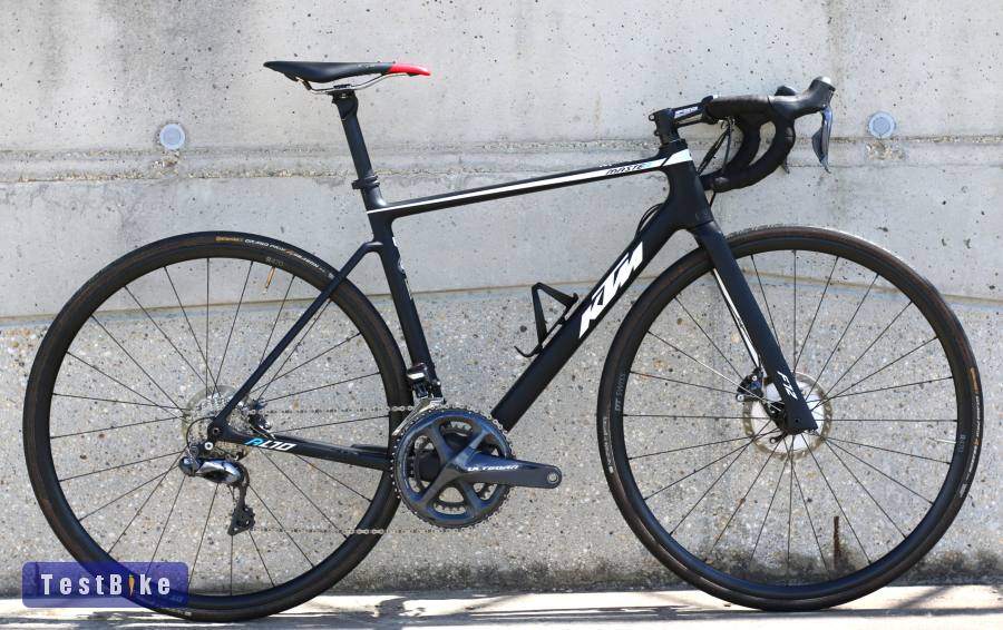 KTM Revelator Alto Master Disc Ultegra Di2 elektromos váltás