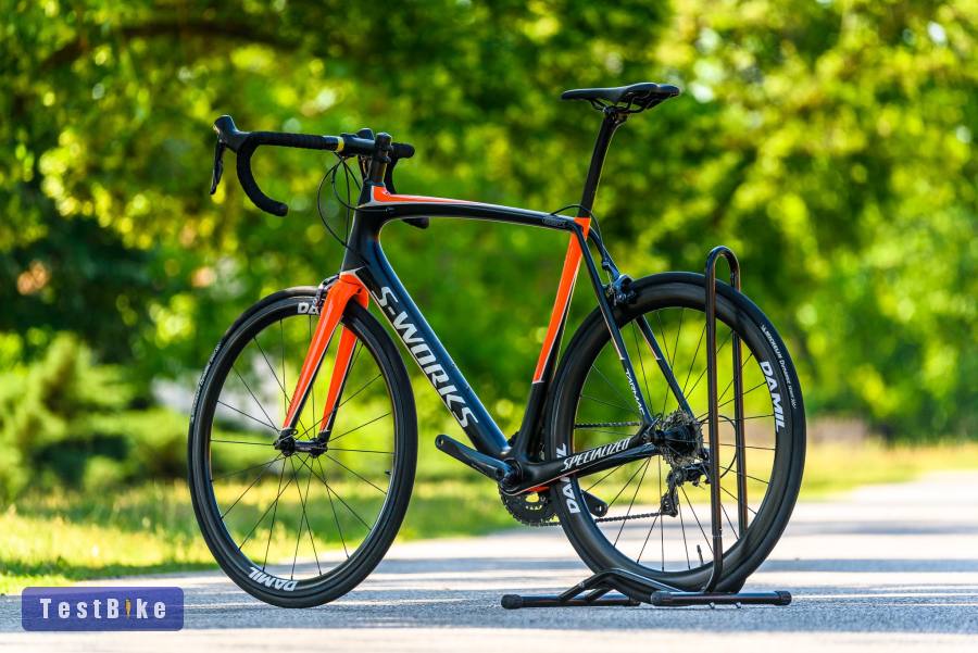 S-Works Tarmac (61) full karbon országúti kerékpár