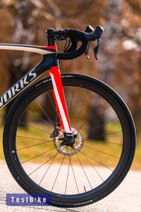 S-Works Tarmac Disc Dura-Ace Di2 (52) full karbon országúti 