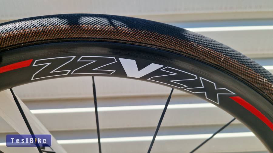 S-works Tarmac SL6 49-es, Dura Ace Di2, karbon kerékszett