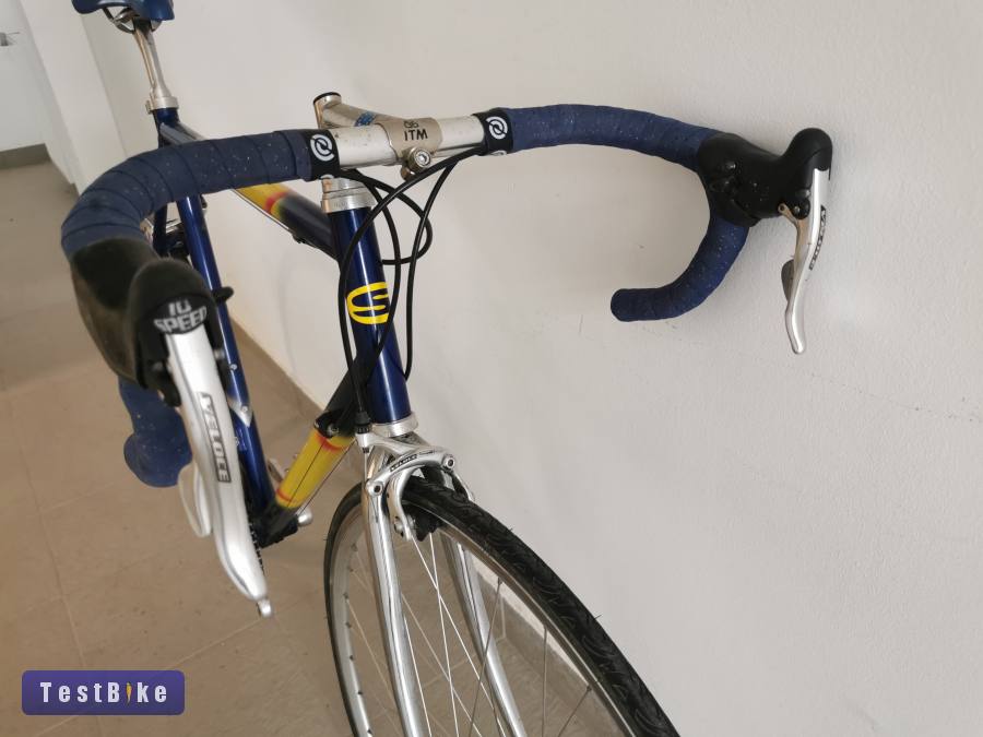 Sab versenykerékpár campagnolo veloce szettel               