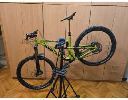 Santa Cruz Hightower LT 1 C Carbon 2017, L-es, egyedi építés