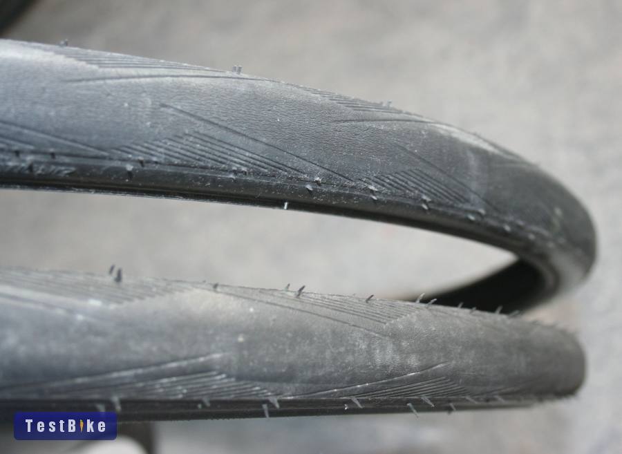 Schwalbe Durano plusz pár gumi