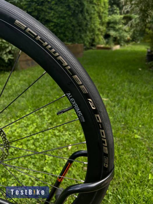 Schwalbe G-One 700x30C