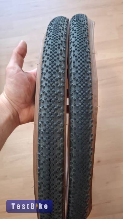 Schwalbe G-one Bite 40-622 gravel gumi