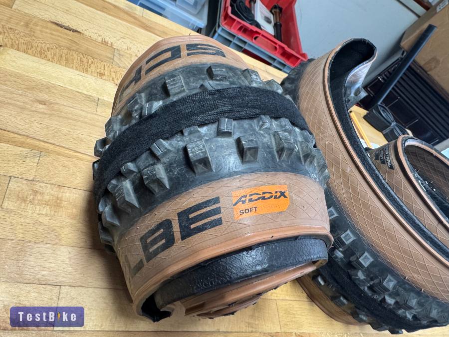 Schwalbe Hans Dampf 29x2.6 TL Easy EVO barna oldalfal párban