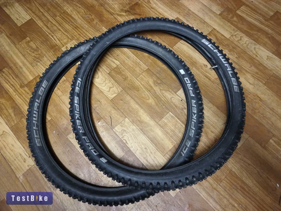 Schwalbe Ice Spiker szöges gumi 26"
