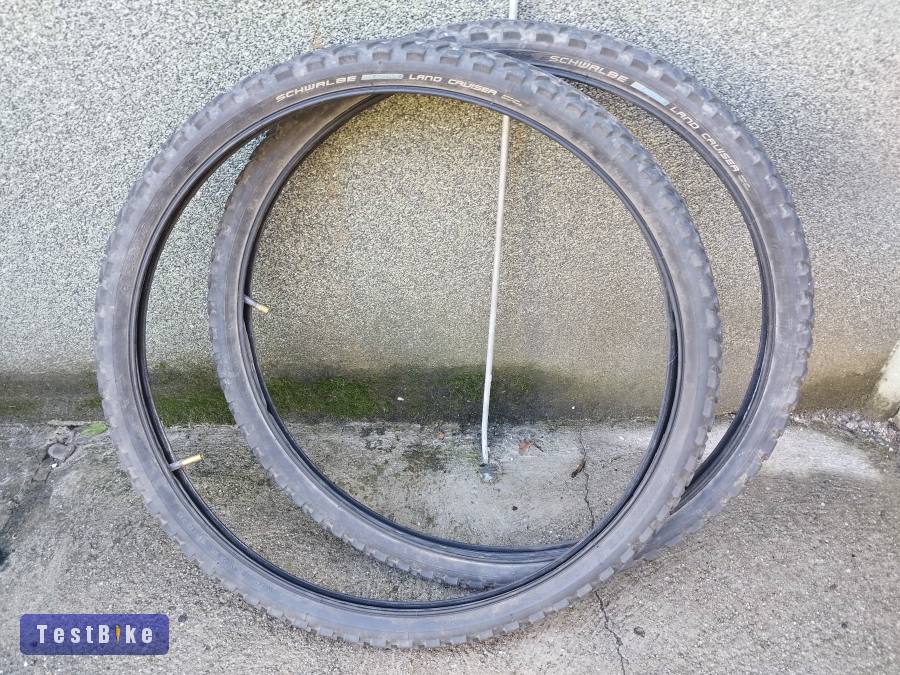 Schwalbe Land Cruiser 26" külsők