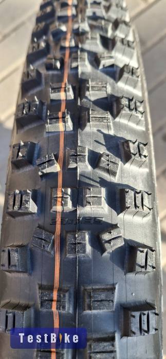 Új Schwalbe Magic Mary Evo / Schwalbe Hans Dampf Evo
