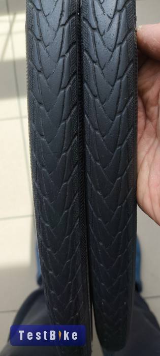 Schwalbe Marathon Plusz 28x622 külső 