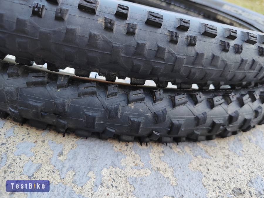 Schwalbe Tough Tom 29 x 2.25 MTB gumiköpeny pár (2 db)