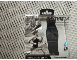 Scoche felkaros optikai pulzus-jeladó