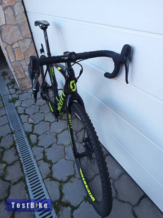 Scott Addict 10 CX újszerű eladó!