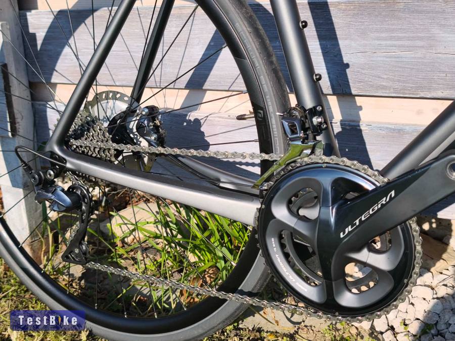 SCOTT ADDICT 10 DISC Karbon Országuti, Shimano ULTEGRA      