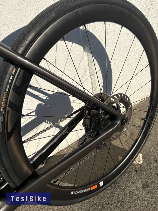 Scott Addict 2024, 56" vadi új Karbon kerékszett!