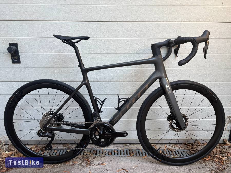 Scott Addict 2024, 56" vadi új Karbon kerékszett!