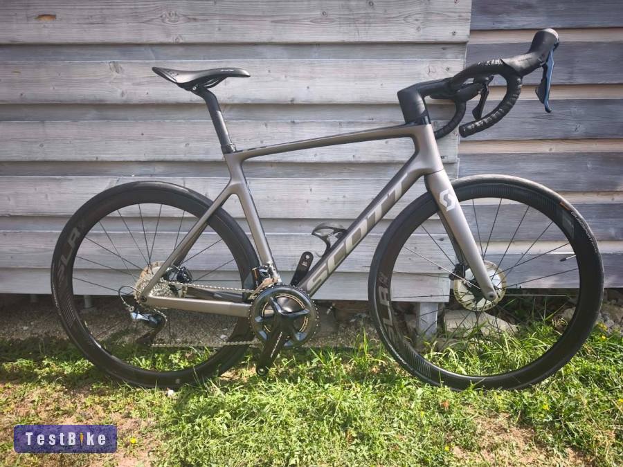 Scott Addict Karbon Országúti Shimano Dura-Ace 2x11         