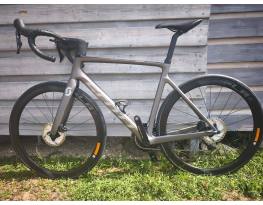 Scott Addict Karbon Országúti Shimano Dura-Ace 2x11         