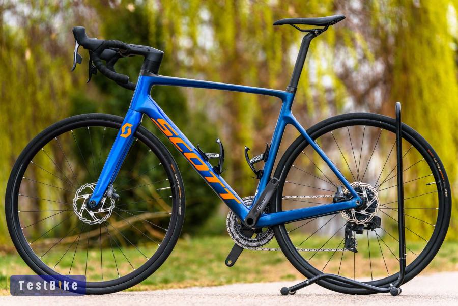 Scott Addict RC 20 Sram Force AXS (L) full karbon országúti 