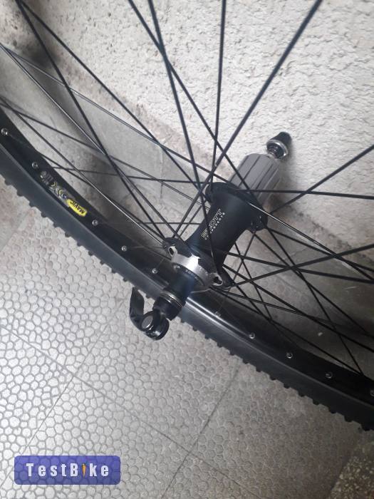 Scott Components Mavic X221 26" v-fékes gumikkal